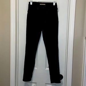 Levi’s 721 High Rise Skinny Black Jean 27